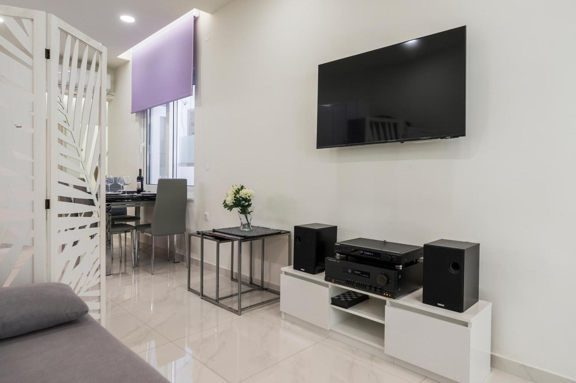 Luxury Pearl, Steps To The Beach Chrissi Akti Chania Exterior foto